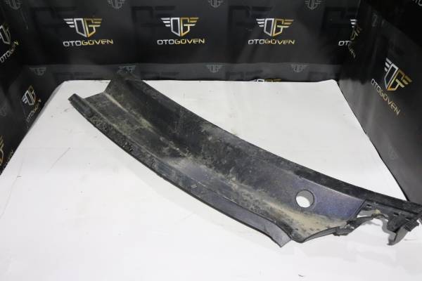 FORD TRANSİT 280 M - S ÇIKMA PARÇA V347 TRANSİT CAM IZGARASI